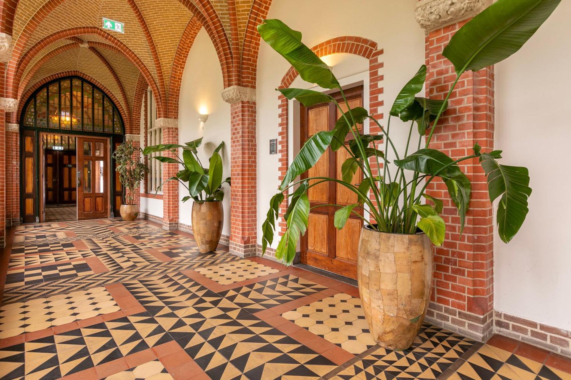 Bovendonk Business- & Eventlocatie Hoeven Exterior photo