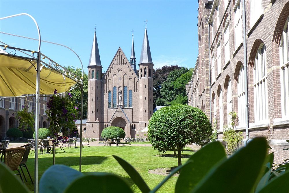 Bovendonk Business- & Eventlocatie Hoeven Exterior photo